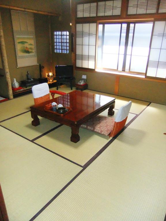 Sumiyoshi Ryokan Takayama  Kamer foto