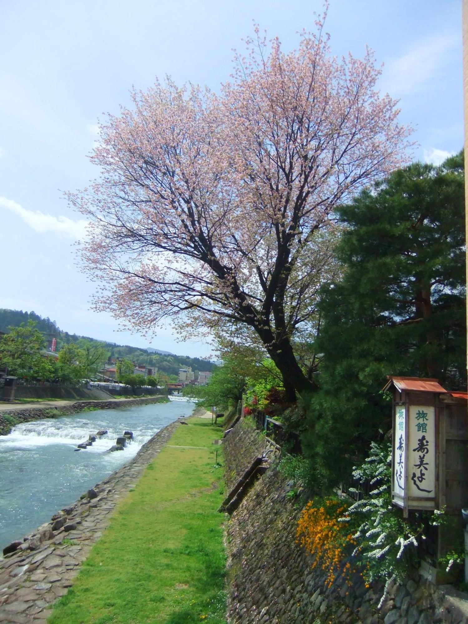 Sumiyoshi Ryokan Takayama  Buitenkant foto
