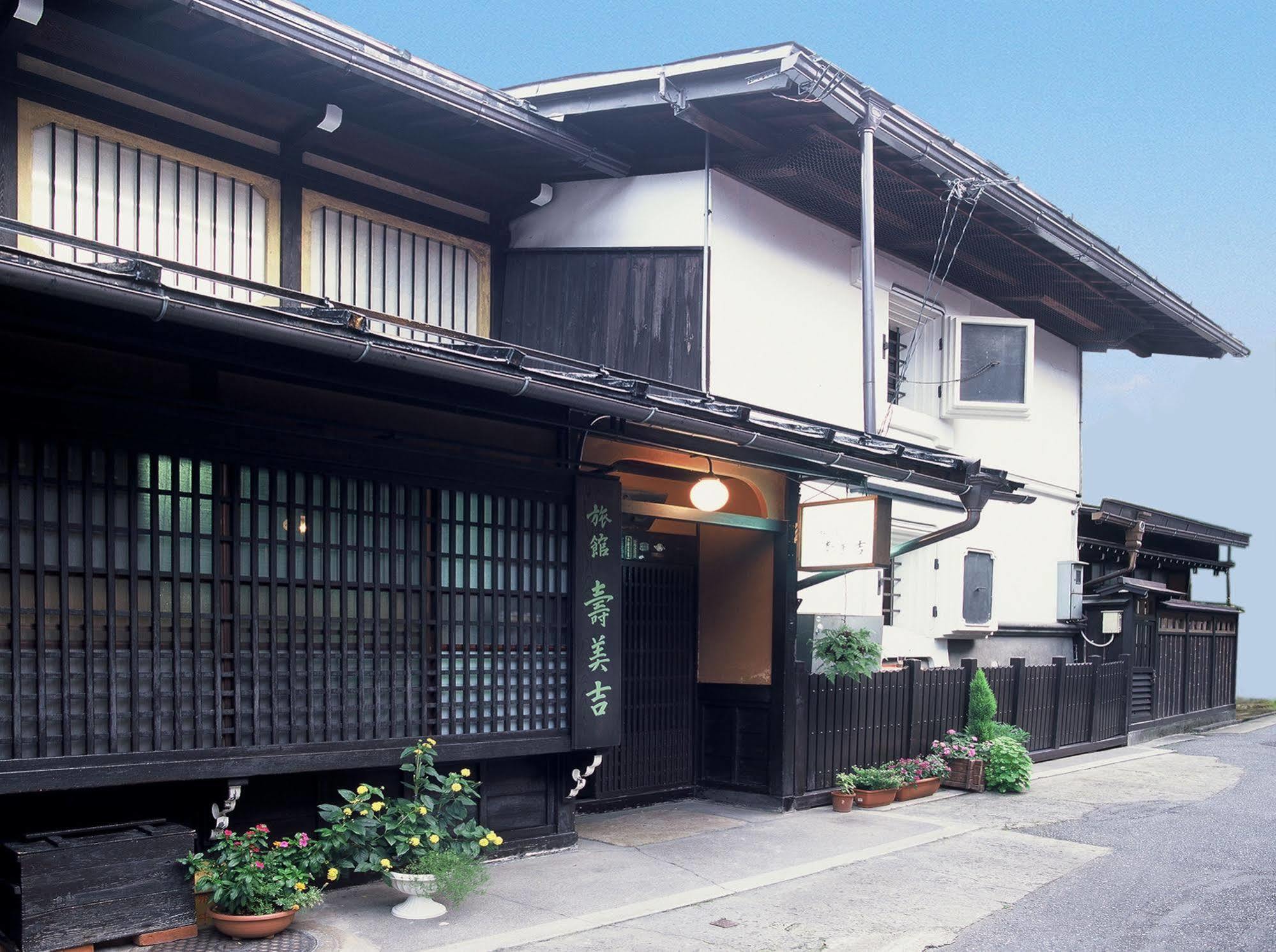 Sumiyoshi Ryokan Takayama  Buitenkant foto